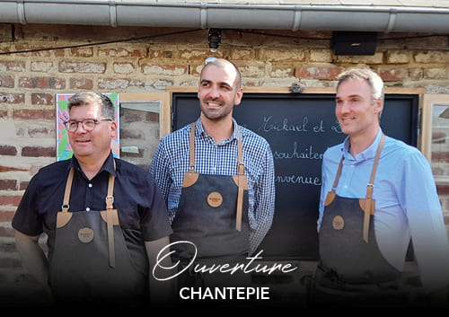 Louis Brochard, Mickaël Pioche, Lino Wallet devant Basilic & Co, la nouvelle pizzeria à Chantepie