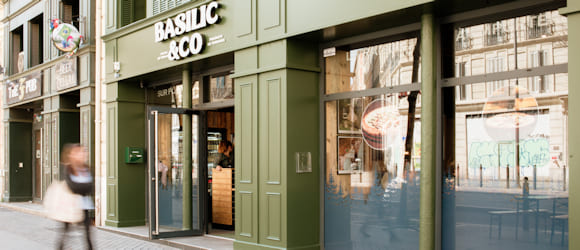 Façade extérieure de la pizzeria Basilic & Co Marseille (République)