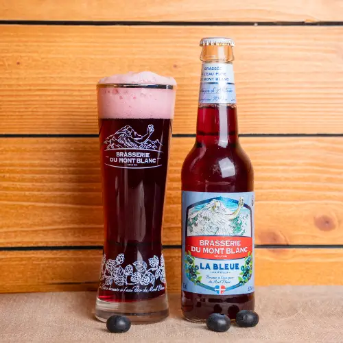Bière La Bleue aux Myrtilles - Brasserie du Mont-Blanc